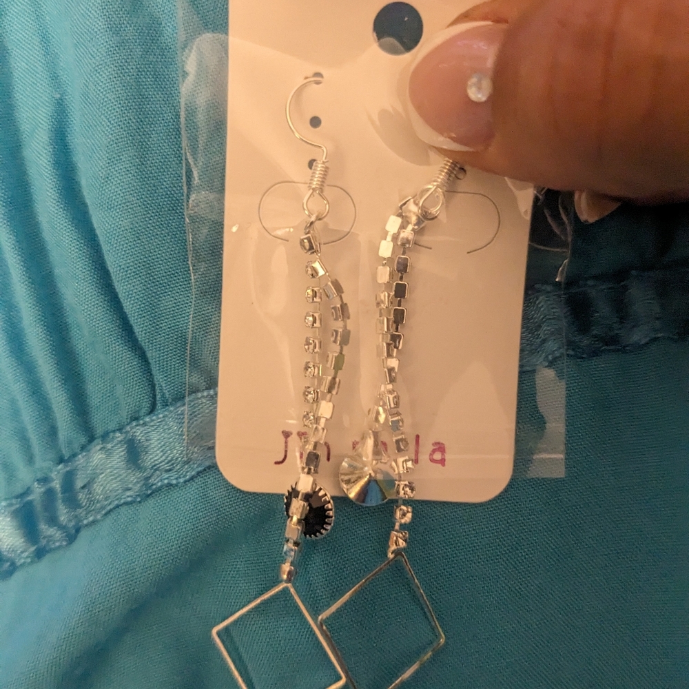 Jin na la earrings